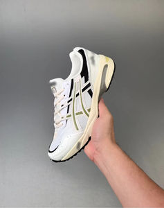 2025 Zapatillas de correr de lona de lujo de alta calidad para hombres Diseño de moda para deportes y estilo para caminar 1203A243-023 Hecho en China - Product Image 6