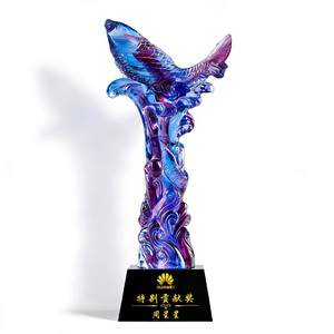 Trofeo <span class=keywords><strong>de</strong></span> Resina con Diseño Personalizado <span class=keywords><strong>de</strong></span> Cristal Colorido, Premio <span class=keywords><strong>de</strong></span> Cristal con Forma Personalizada, Recuerdo - Product Image 2