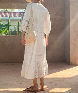 <span class=keywords><strong>Abito</strong></span> Casual 2024 donna di alta qualità a <span class=keywords><strong>mezza</strong></span> <span class=keywords><strong>manica</strong></span> bianca con scollo a V nuovo Design con bottone frontale ricamato <span class=keywords><strong>abito</strong></span> <span class=keywords><strong>lungo</strong></span> primavera/estate - Product Image 5