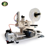 MT-60 de bureau semi-automatique autocollant adhésif petit applicateur d'étiquettes étiqueteuse pour bouteille ronde étiquette manuelle prix bon marché