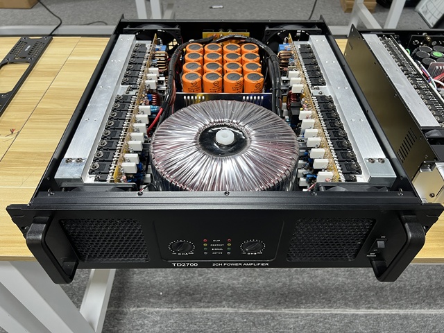 Professional Power Amplifier Class TD Amplifier 2-Channel 2X2700W Subwoofer Stereo Amplifier Sound Equipment/amplifiers/speaker