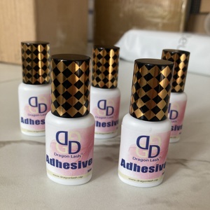 กาวติดขนตา DRAGONLASH สีม่วง/น้ำตาล สำหรับต่อขนตารัสเซียแบบวอลลุ่ม แบรนด์ส่วนตัว กาวติดขนตาสีม่วงและสีน้ำตาล ขายส่ง - Product Image 2