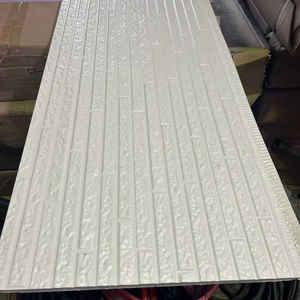 Panneaux sandwich en <span class=keywords><strong>polyuréthane</strong></span> PU de revêtement en acier de couleur de haute qualité <span class=keywords><strong>Isolation</strong></span> thermique 20mm Panneaux de revêtement mural extérieur de villa - Product Image 2