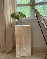Table basse en marbre travertin carré moderne personnalisée avec finition polie et garantie d'un an pour une utilisation en intérieur