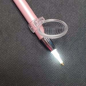 LS Diamond Painting Dot Drill Pen Stylo de perçage ponctuel éclairé par LED avec <span class=keywords><strong>loupe</strong></span> Convient aux diamants AB ronds carrés - Product Image 4
