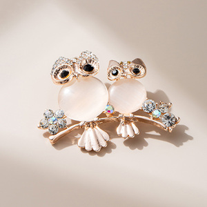 Broches de Cristal con Diseño de Ojo de Gato, Elegantes Broches de Animales con Pedrería, Búho, Abeja, Cisne, Accesorios de Joyería para Mujer, Regalo - Product Image 2