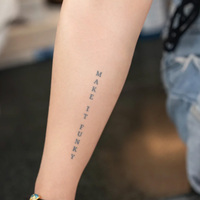 Scritta artistica inglese tatuaggio temporaneo Semi permanente tatuaggio impermeabile per 2 settimane realistico tatuaggio a base di erbe per il corpo