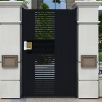 Portes métalliques en aluminium de jardin de villa plus solides et plus sûres Livraison rapide Maison extérieure Porte de cour en métal Matériau personnalisé