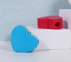 Sacapuntas de delineador de Ojos de maquillaje cosmético mecánico de doble agujero Regalo de San Valentín Promoción Sacapuntas de cejas de doble agujero - Product Image 2