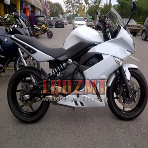 Carenado OEM para <span class=keywords><strong>KAWASAKI</strong></span> <span class=keywords><strong>NINJA</strong></span> 650R ER6 F R6F 09 10 11 29LQ.4 <span class=keywords><strong>650</strong></span> R ER 6F 6 F blanco brillante <span class=keywords><strong>2009</strong></span> 2010 2011 cuerpo de inyección - Product Image 1