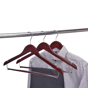 Qualité Manteau En Bois De Luxe Hôtel <span class=keywords><strong>Cintre</strong></span> <span class=keywords><strong>Costume</strong></span> À Vendre avec Verrouillage Barre De Pantalon - Product Image 4