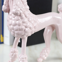 Redeco Alibaba Offre Spéciale rose résine caniche Statue bureau ornements mignon chien Statue pour cadeau décoration de la maison