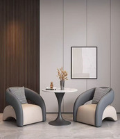 Fauteuil simple rembourré élégant avec structure robuste, chaise de loisirs confortable pour petits espaces