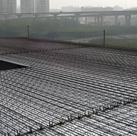 Panneaux de plancher en acier galvanisé au design moderne Système de terrasse durable en treillis métallique en acier au carbone avec revêtement anticorrosion