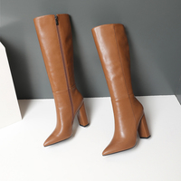 WETKISS Vente en gros OEM Chaussures pour femmes matures, Bottes à talons hauts, Bottes longues à talon carré style western pour femmes, Bottes hautes jusqu'au genou pour soirée