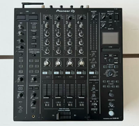 Ensemble DJ Pioneer CDJ-3000 & DJM-A9 d'occasion - Équipement DJ professionnel pour club - Haute valeur - En stock