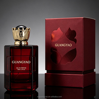 Flacon de parfum en verre transparent mat de qualité supérieure, forme plate, 100 ml, logo personnalisé, étiquette métallique, boîtes cadeaux, vente en gros