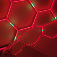 Meilleures ventes Rgb Color Changeable Hexagon Lighting Design géométrique Lumière pour Show Room