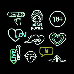 แพทช์ปักลายสไตล์ไนต์คลับ ดีไซน์ใหม่ รูปหัวใจ ปาก คำว่ารัก ทำจากโพลีเอสเตอร์ สำหรับติดเสื้อผ้าและหมวก - Product Image 4