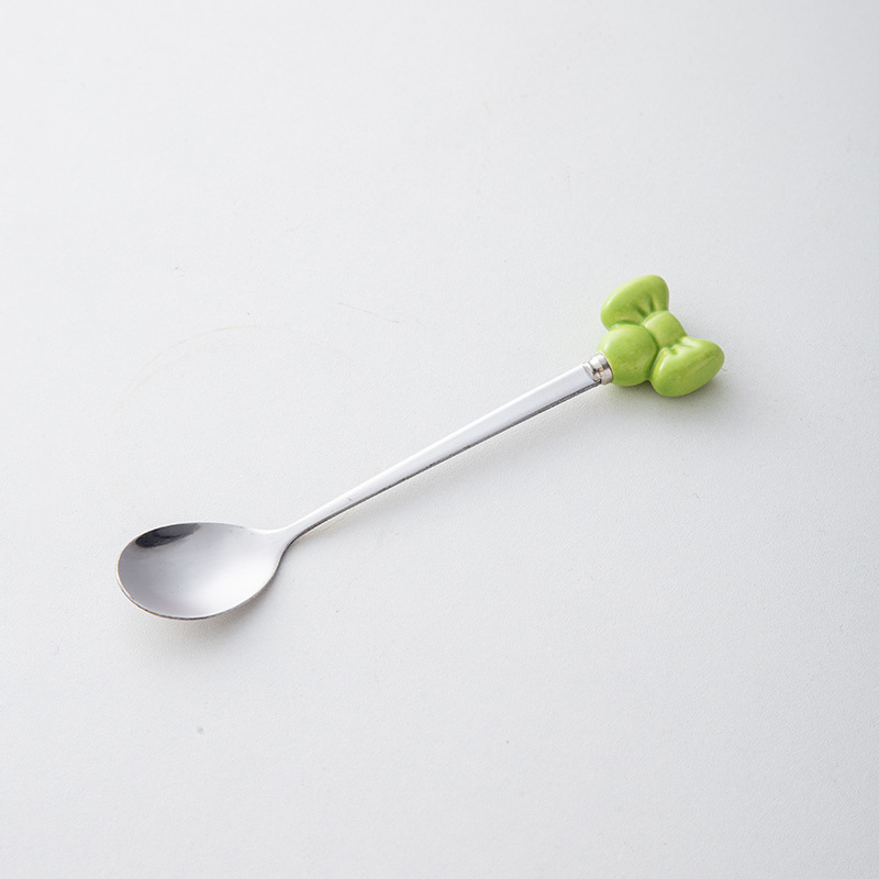 Green spoon
