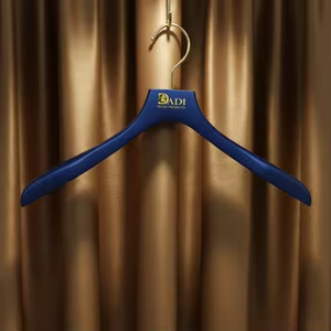 <span class=keywords><strong>2026</strong></span>年最畅销衣架：平顶弯底，透明水洗蓝色，镀金圆形挂钩 - Product Image 2