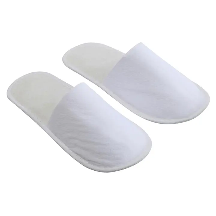 Manufacturer Direct Shipping Disposable Fluffy and Softy non-skip hotel airplane travel use light weight slippers white