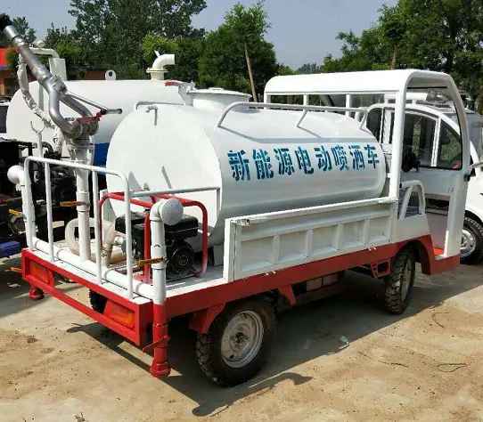 Electric four-wheeled sprinkler truck Multi functional energy saving environmental friendly electric four wheel sprinkler truck