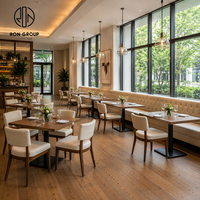 Ensemble de mobilier de restaurant élégant Ron Group : Table carrée en bois, chaise en cuir, banquette capitonnée