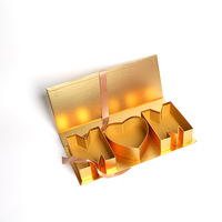 Boîte cadeau biodégradable durable en forme de M pour la fête des mères, avec couvercle rabattable et emballage de fleuriste pour maman