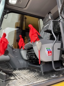 Excavatrice sur chenilles Komatsu PC240LC d'occasion du Japon, 24 tonnes, faible nombre d'heures de travail, bon état, pelle hydraulique pour la construction - Product Image 4
