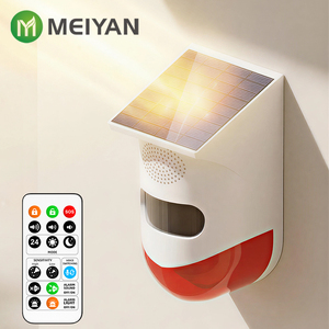 Alarme solaire extérieure étanche avec détecteur de mouvement PIR et sirène à lumière stroboscopique télécommandée pour la sécurité des fermes et des jardins - Product Image 2