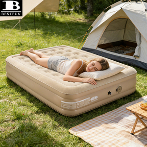 Matelas pneumatique gonflable surélevé Queen Size à pompe intégrée, portable, pour la maison, les invités et le camping - Product Image 1
