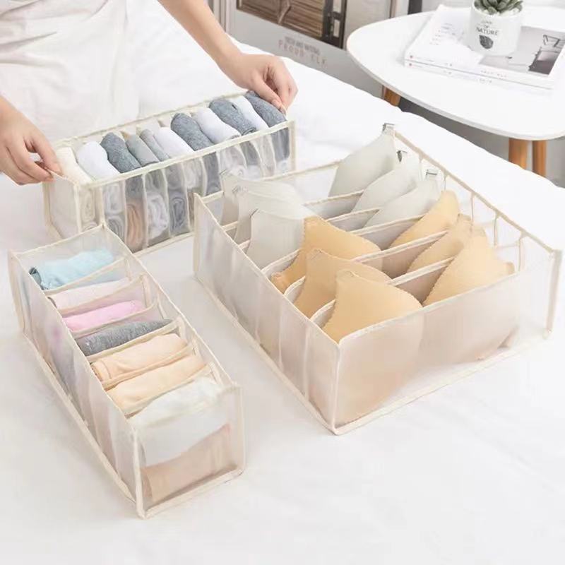 Beige three-piece bedding set [6711]