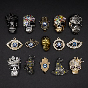 Mode En Gros Or Argent Bling Métal Chaussure Charme Devil's Eye De Luxe Perle Sabots À La Mode Personnalisé Chaussure Charme Accessoires - Product Image 2