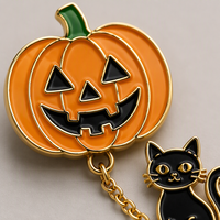 Broche en émail souple Halloween Jack O' Lantern, chat noir, chaîne dorée, citrouille, vente en gros, badge en métal personnalisé