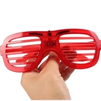 Nouvelles Lunettes en Plastique à Éclairage Dynamique en Forme de Cœur pour Influenceurs TikTok, Idéales pour Concerts, Bars, Discothèques, Jouet Lumineux pour Jeunes et Cheerleading
