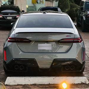 Kit Carrozzeria in Fibra di Carbonio Stile MP G90 con Labbro Anteriore, Minigonne Laterali, Diffusore Posteriore e Spoiler per Paraurti Auto M5 G90 G99 2025+ - Product Image 4