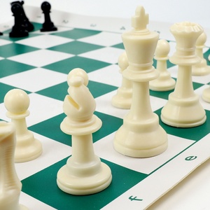 Jeu d'échecs en plastique de <span class=keywords><strong>voyage</strong></span>, hauteur du roi de 3,75 pouces, avec plateau d'échecs en PU enroulable, sac en toile bleu, provenant de l'usine pour jeux de société - Product Image 4