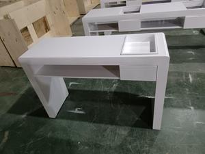 Table de manucure moderne de luxe en acier inoxydable avec lampe à ongles et grand rangement pour salon de manucure et salon - Product Image 4