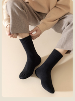 Vente en gros de chaussettes d'hiver en laine mérinos pour hommes vintage écru épaissi ski trekking botte de randonnée chaussettes en laine pour le sport