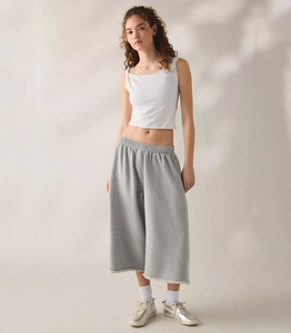 Culotte <span class=keywords><strong>de</strong></span> jogging capri pour <span class=keywords><strong>femme</strong></span> en molleton bouclé <span class=keywords><strong>de</strong></span> coton chiné, taille haute, style sarouel, avec taille élastique côtelée et bandes latérales blanches - Product Image 5