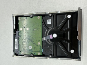 Disco Duro Interno Empresarial Usado ST4000NM0025 de 4 TB, 7200 RPM, SAS, 12 Gbps, 3.5" LFF - Product Image 4