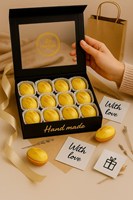 Récipient en papier de luxe avec logo en or en chocolat Boîte cadeau de madeleines de stockage de boulangerie personnalisée pour la Saint-Valentin Boîte magnétique avec fenêtre