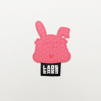 Etiquetas de PVC 3D Suaves Personalizadas al por Mayor, Parches Decorativos de Goma para Camisetas, Chaquetas, Gorras y Accesorios de Ropa