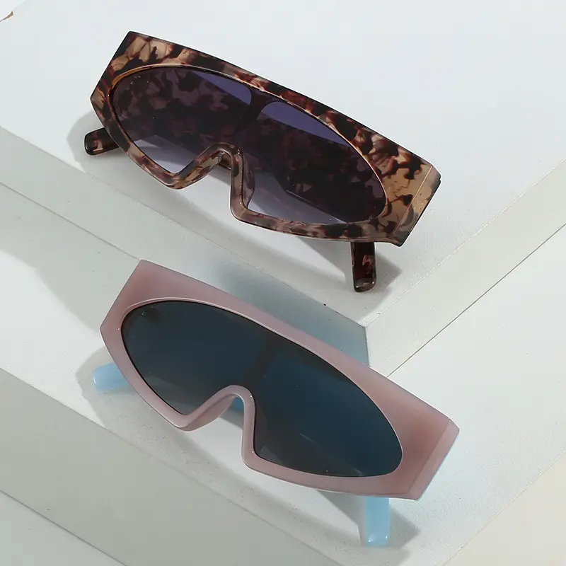 575 2023 Fashion Cat Eye Sunglasses Women Retro One Piece Gradient Shades UV400 Men Trending Jelly Color Rivets Sun Glasses