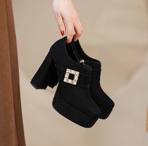 Bottines Chelsea sexy à fermeture éclair à la cheville en cuir de vachette, légères, confortables, douces, à motif uni, doublure en peau de mouton, pour femme, usage quotidien ou formel - Product Image 3