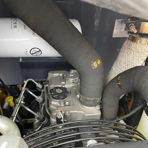 Chargeuse compacte XC7-SR10 avec profondeur de fouillis maximale de 2430 mm, avec godet quatre-en-un en option, garantie d'un an - Product Image 6