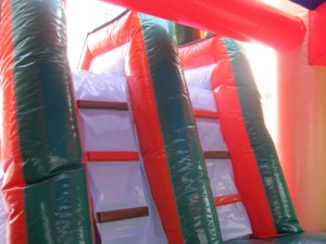 บ้านลมเป่าลมพร้อมสระน้ำ วัสดุ PVC เป็นมิตรกับสิ่งแวดล้อม รับน้ำหนักได้ 800 กก. รองรับ 15 คน สำหรับเช่าจัดงานเชิงพาณิชย์ - Product Image 4