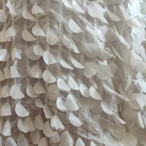 テーブルデコレーション現代高級白タフタテーブルクロス高品質ポリエステルカスタマイズ耐久性環境にやさしい - Product Image 3