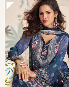 Traje Sarara de Seda Crepé Real de Primera Calidad, Estilo Completo y Elegante, Top con Bordado de Espejo, Gharaara y Dupatta - Product Image 5